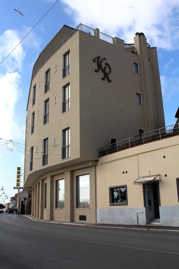 Roma Hotel 卡斯蒂里昂纳·德拉佩 外观 照片